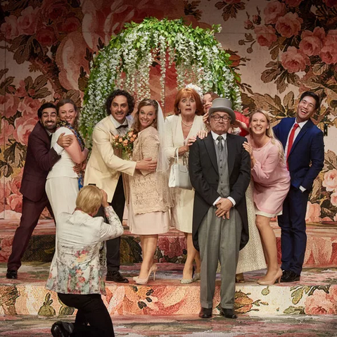 Aufführung von „Monsieur Claude und seine Töchter“ in der Komödie im Marquardt.